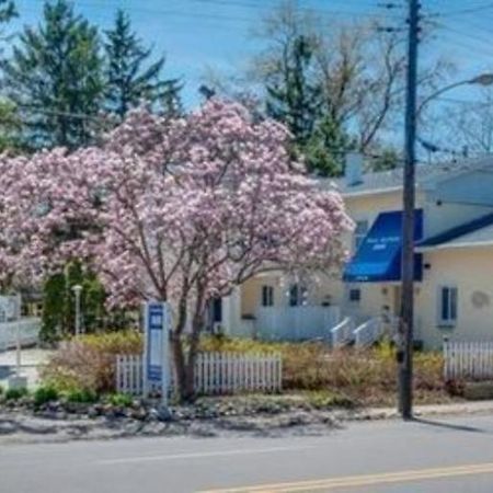 New Buffalo Inn & Spa Exterior photo