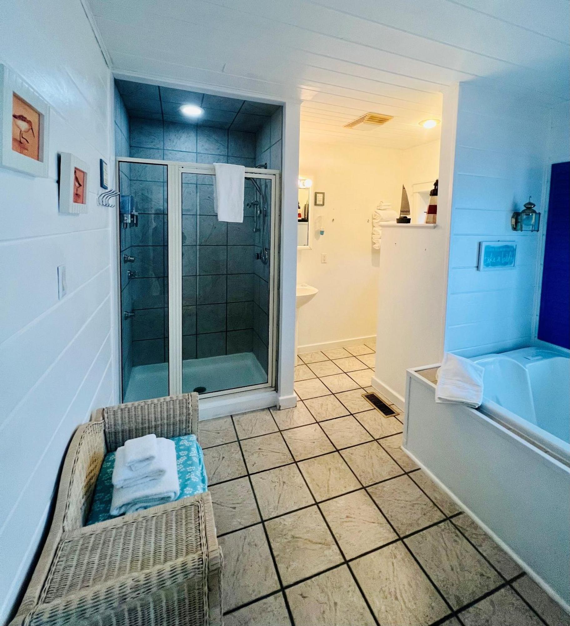 New Buffalo Inn & Spa Room photo